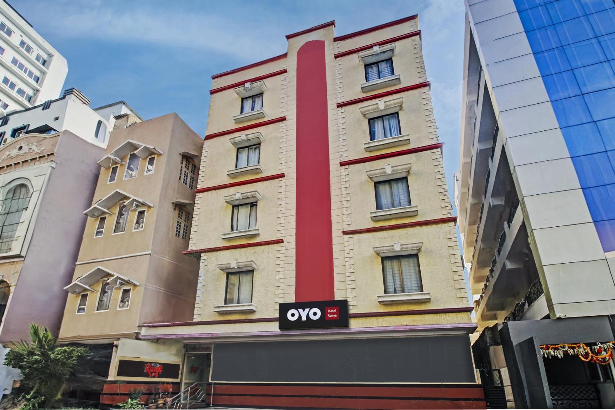 Hotel O Ruma Near Nampally Railway Station Hyderabad Exteriör bild