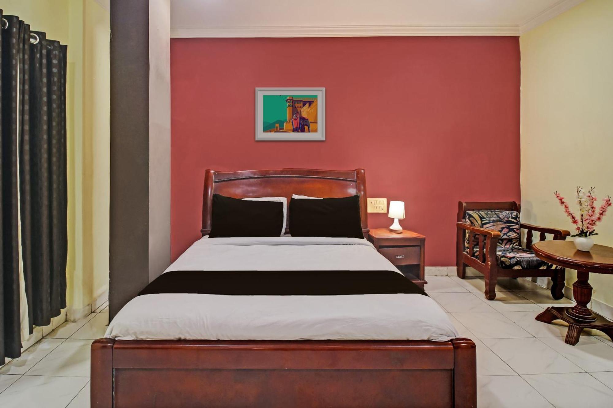 Hotel O Ruma Near Nampally Railway Station Hyderabad Exteriör bild